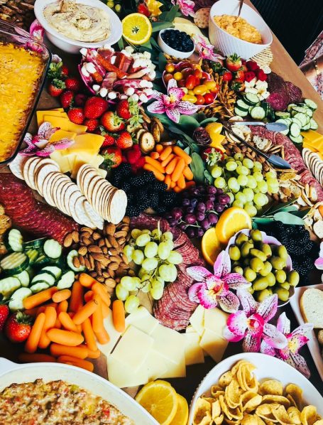 GRAZING TABLES